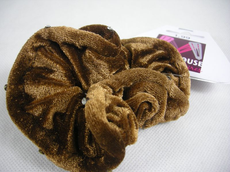 (image for) Scrunchie velours bruin met steentjes.